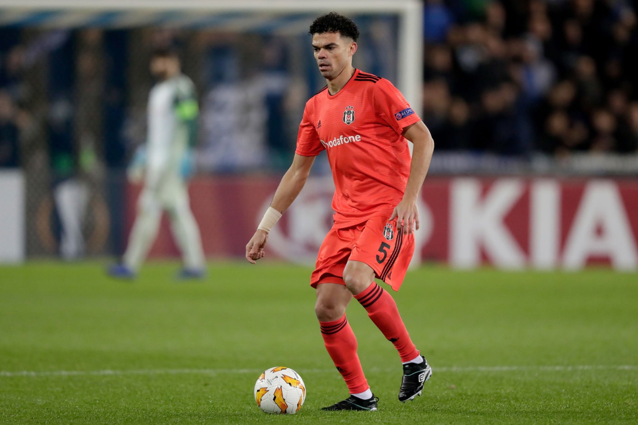 贝西克塔斯完成引进恩迪迪交易蓝狐中场将来到土超联赛的简单介绍 贝西克塔斯完成引进恩迪迪交易蓝狐中场将来到土超联赛的简单介绍