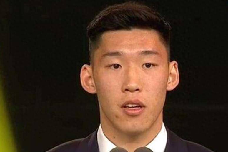 关于朱辰杰基本难以参加国足vs巴林朱辰杰大腿肌肉拉伤的信息 关于朱辰杰基本难以参加国足vs巴林朱辰杰大腿肌肉拉伤的信息