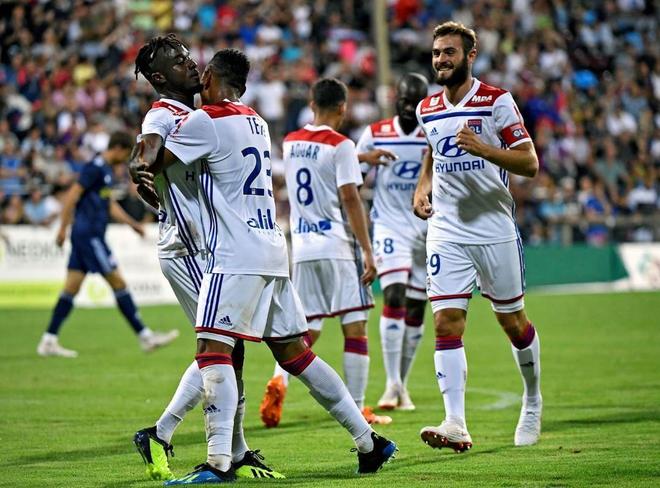 法甲洛里昂1-1巴黎圣日耳曼巴黎继续领跑的简单介绍 法甲洛里昂1-1巴黎圣日耳曼巴黎继续领跑的简单介绍