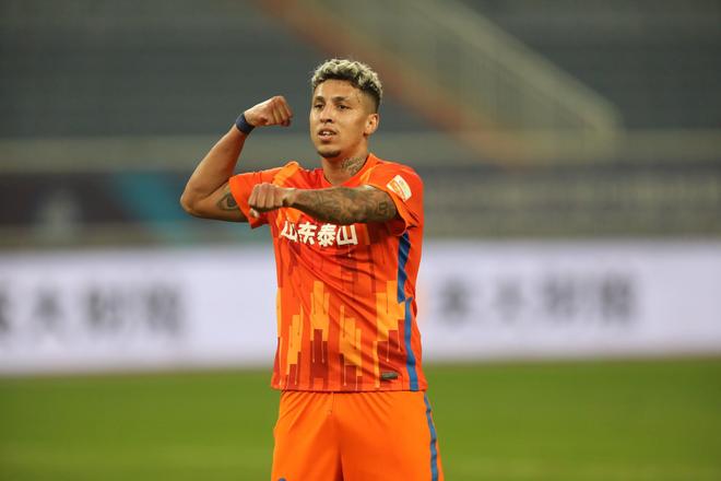 克雷桑当选中超第22轮最佳球员本赛季第三次获奖的简单介绍