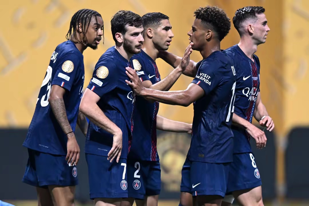 阿森西奥年薪1000万欧吓退费内巴切但确定的是他将离开巴黎的简单介绍 阿森西奥年薪1000万欧吓退费内巴切但确定的是他将离开巴黎的简单介绍