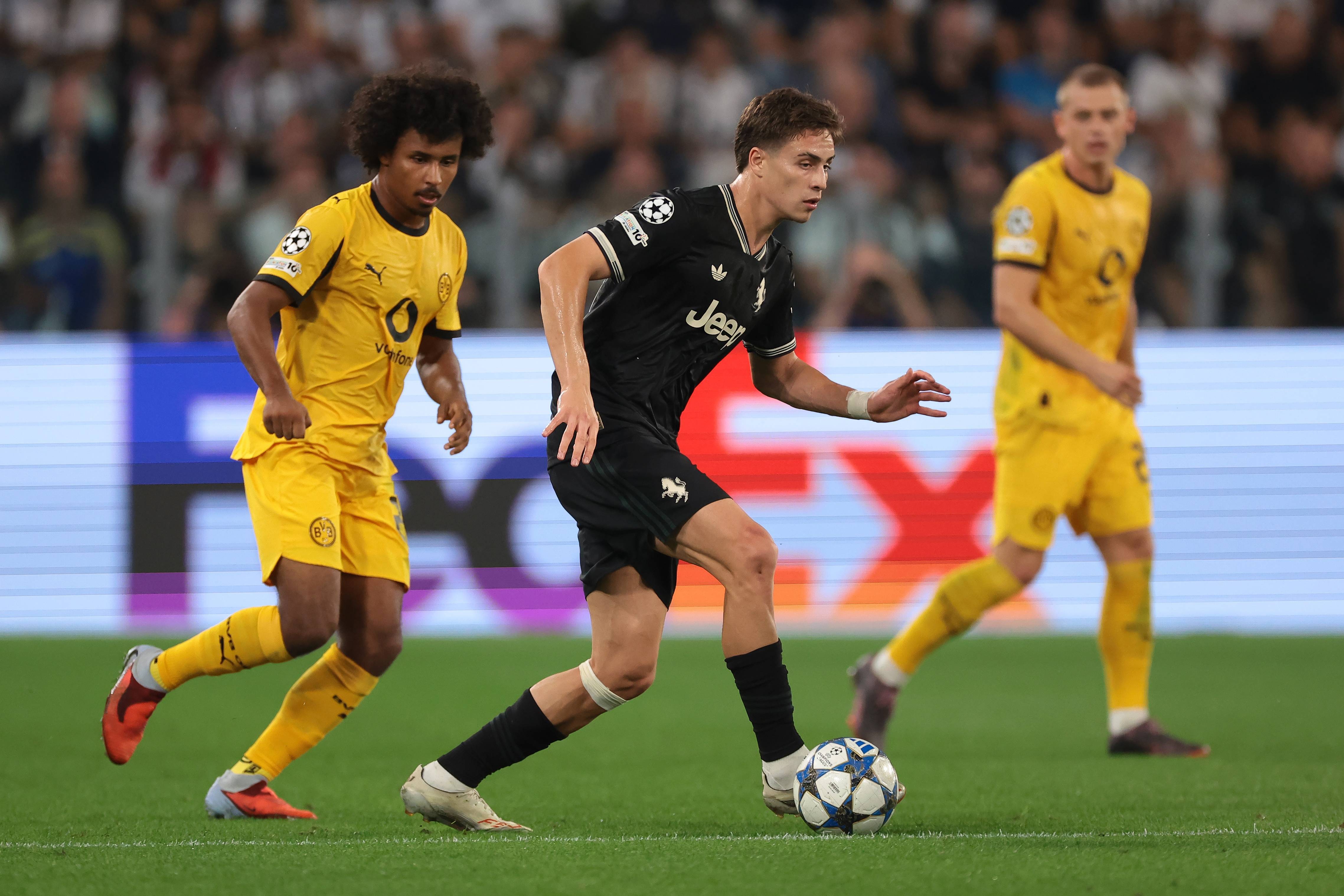 包含伊尔迪兹续约谈判陷入僵局双方在薪资上未能达成一致的词条 包含伊尔迪兹续约谈判陷入僵局双方在薪资上未能达成一致的词条