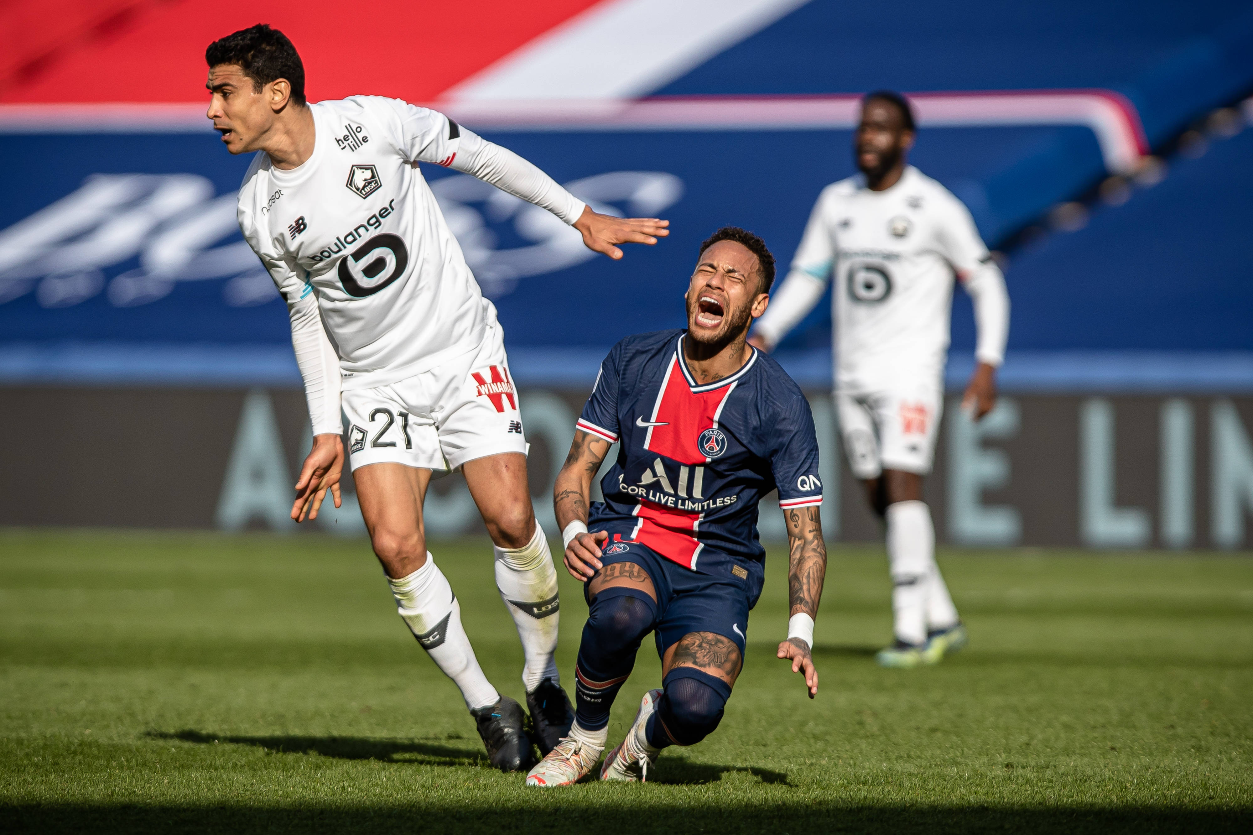 法甲:里尔VS巴黎FC 法甲:里尔VS巴黎FC