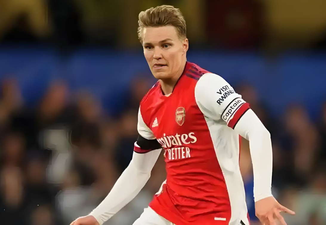 曝阿森纳想分期签埃泽球员解约金6000万镑