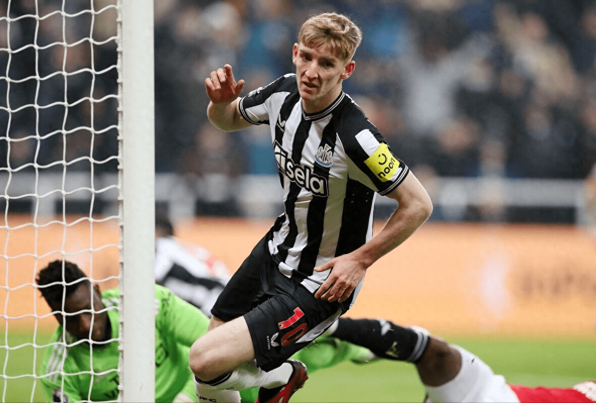 曼联热身赛0-1负东盟全明星曼联全场只有3脚射正的简单介绍  第1张