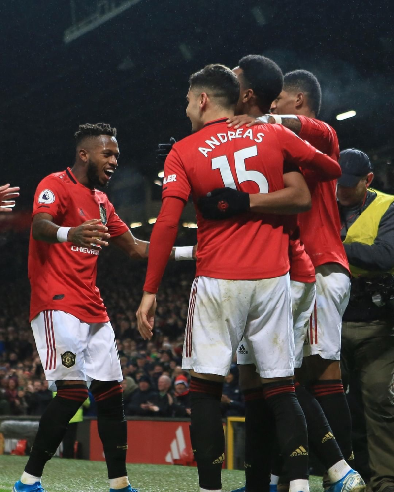 外媒为曼联中场引援支招推荐斯图加特的蒂勒的简单介绍  第2张