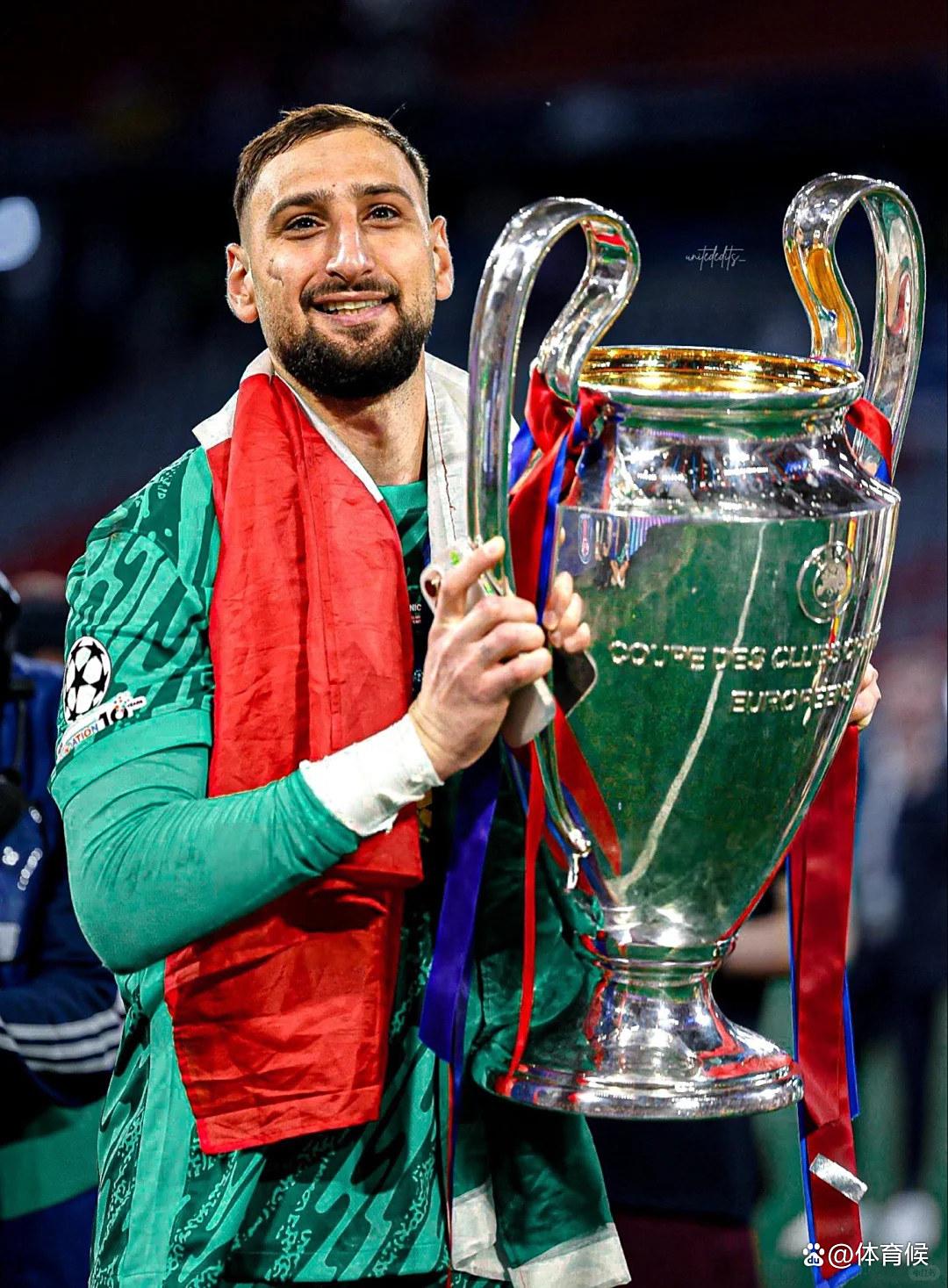 多纳鲁马将身披25号球衣蓝月军团门将位置得到大幅提升的简单介绍