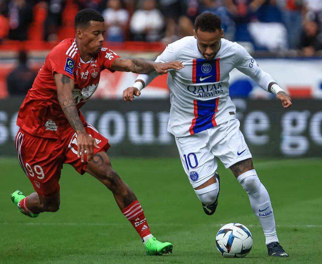 包含法甲巴黎圣日耳曼VS尼斯今日预测大巴黎捍卫榜首的词条