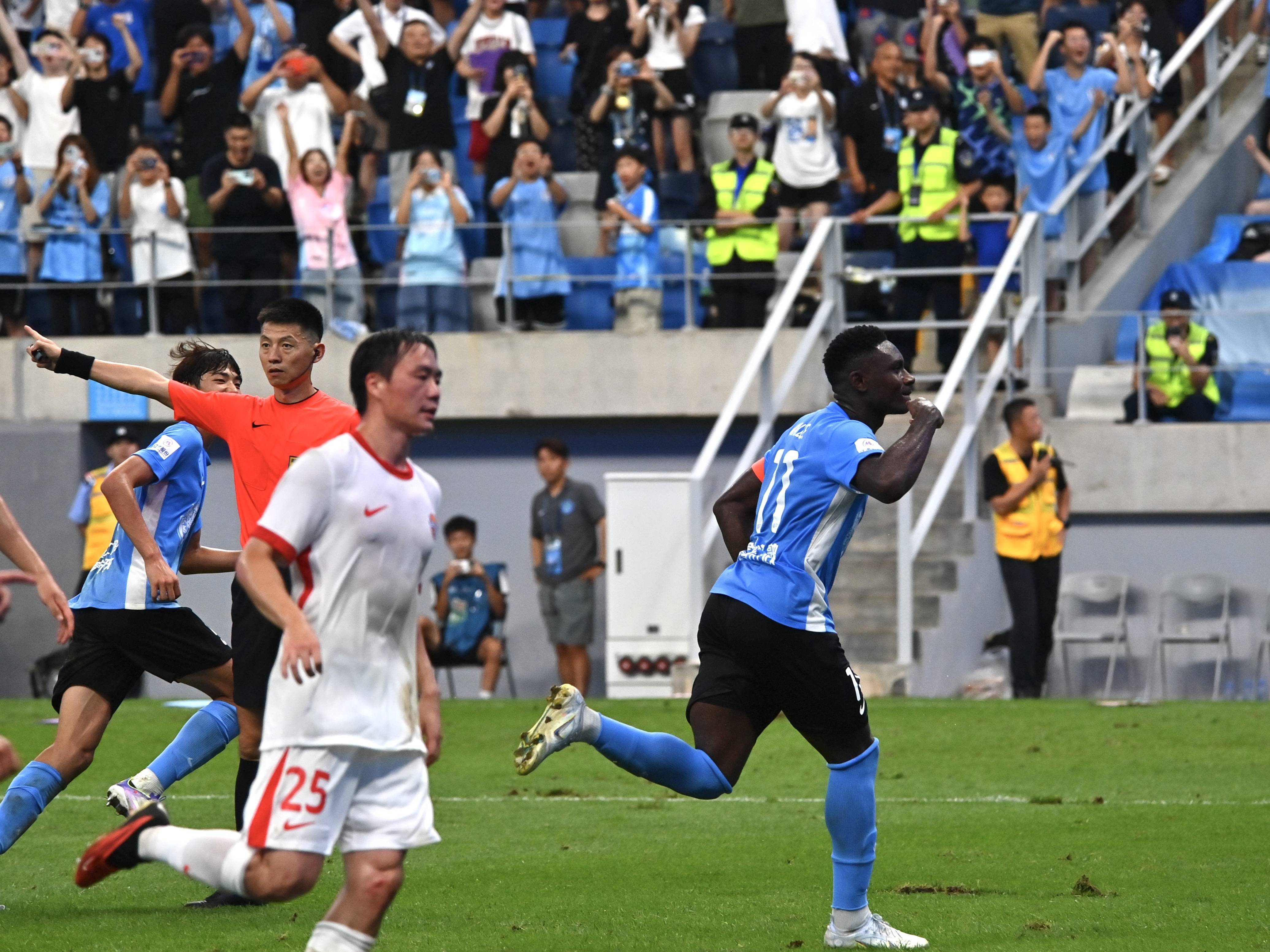 中超7月最佳球员候选名单英博两人入选