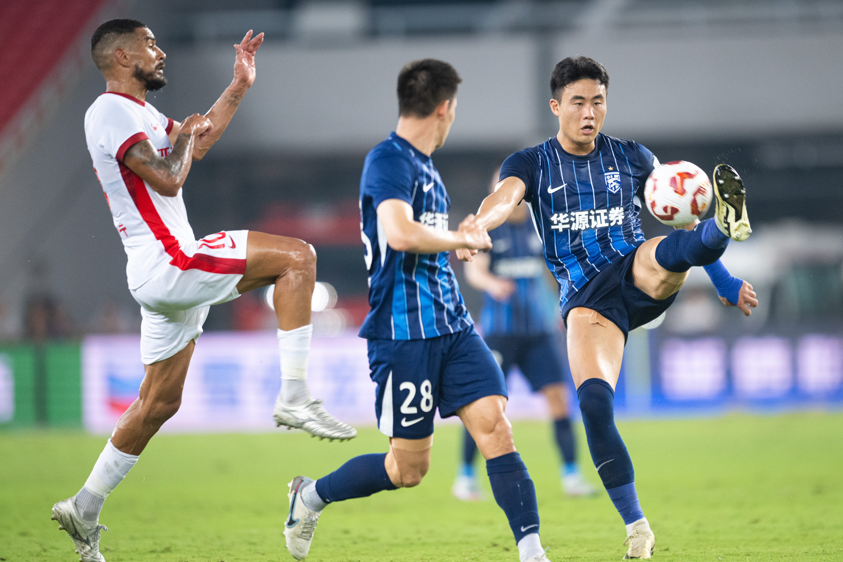 中超河南队vs长春亚泰前瞻分析两队处于积分榜下半区的简单介绍  第2张