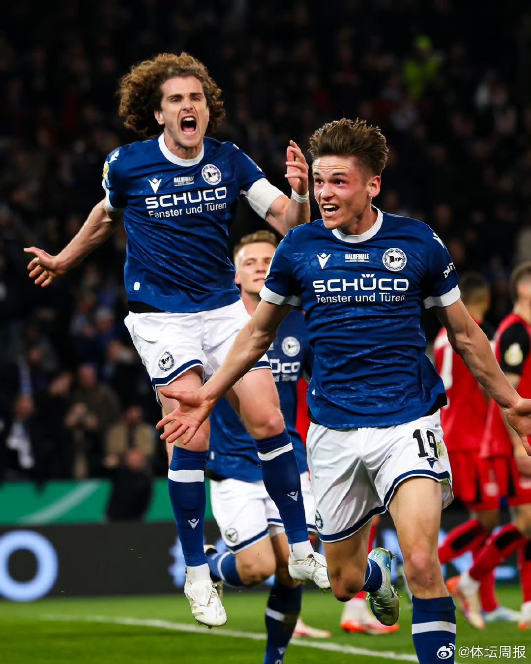 关于德甲勒沃库森2-0弗赖堡波库破门塔普索巴头球建功的信息  第2张