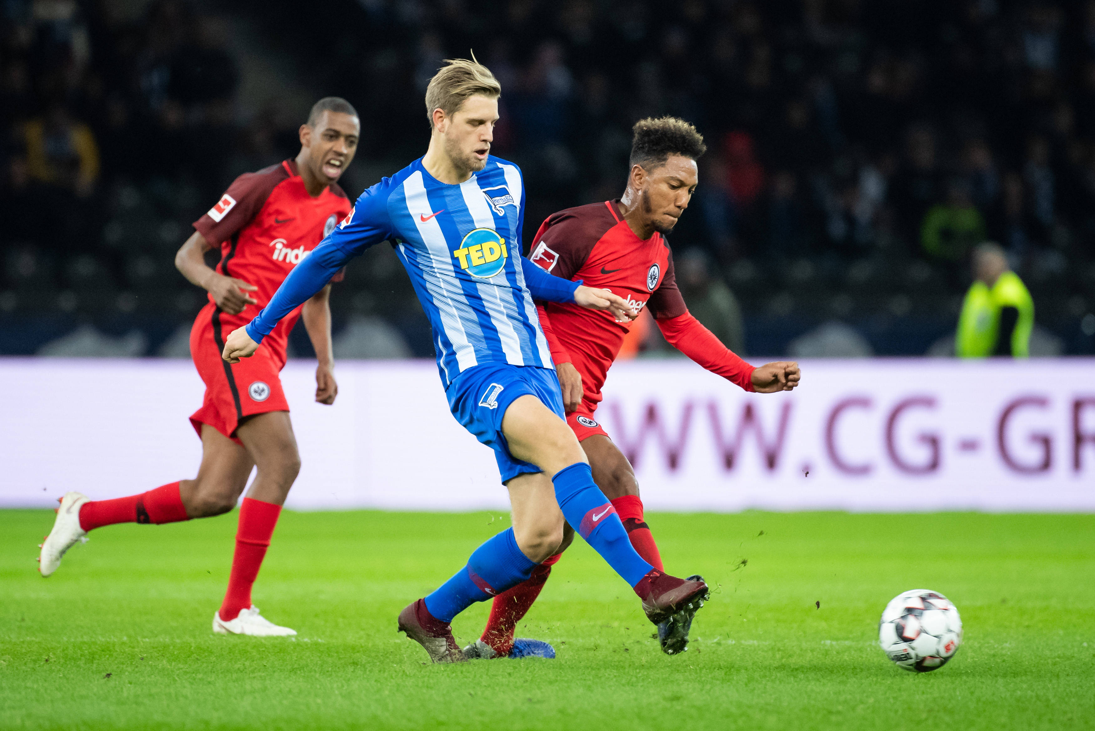 德乙比勒菲尔德VS马格德堡今日比分比勒菲尔德新赛季表现更好的简单介绍