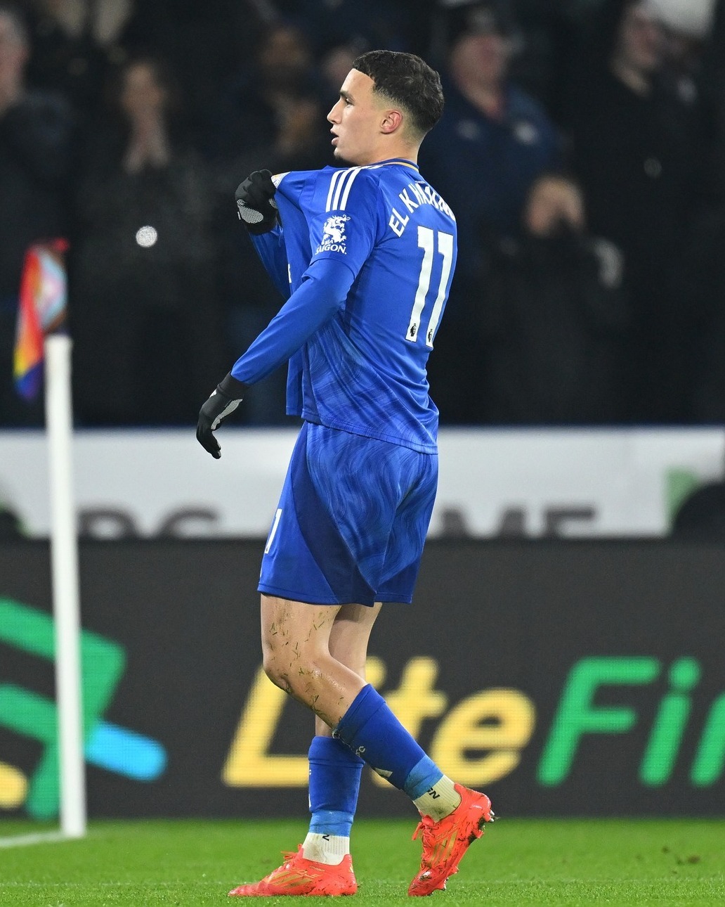 包含莱斯特城官宣范尼下课将在新赛季开始之前任命新主帅的词条  第2张